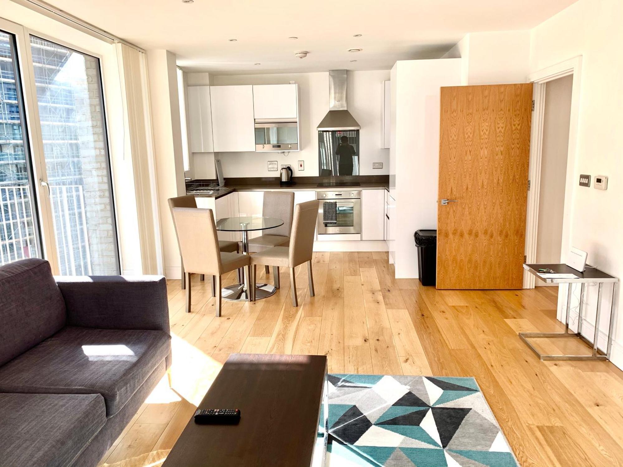 Modern London Excel 2 Bedrooms 2 Bathrooms, Parking, Kitchen, Lounge, Balcony Apartment المظهر الخارجي الصورة